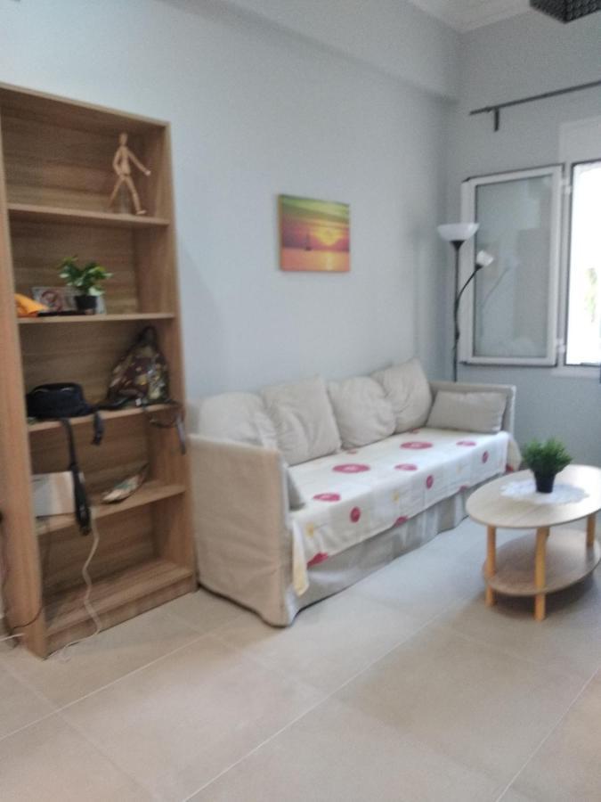 Central Town House 60M2**** 比雷埃夫斯 外观 照片